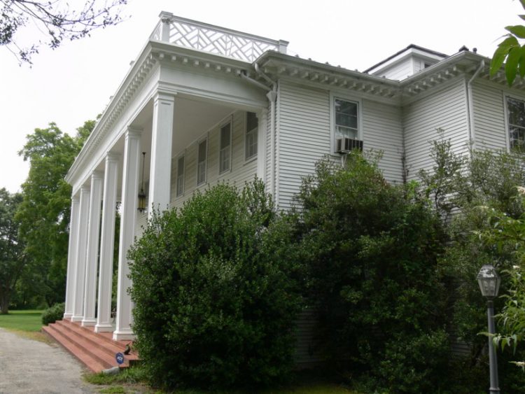 Bedford Alum Springs Hotel